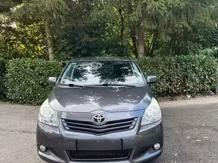 Toyota Verso 