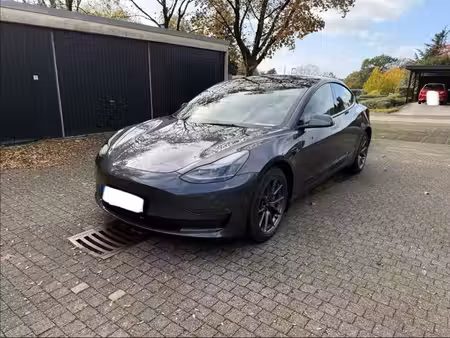 Tesla Model 3 Grande Autonomie