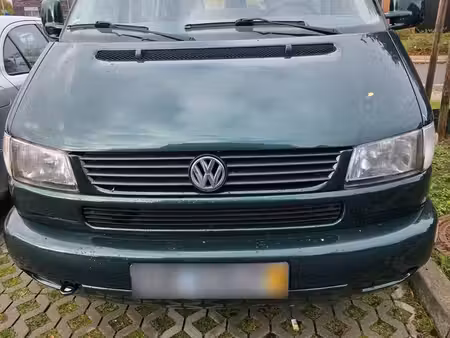Volkswagen Transporter T5 2.0 TDI 90