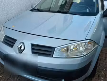 Renault Clio 1.4 98