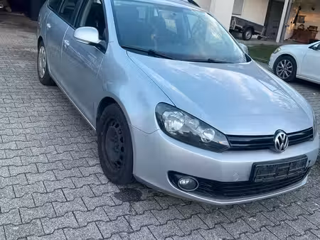Volkswagen Golf 1.6 TDI 105