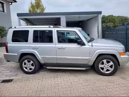 Jeep Commander V8 5.7 218 4x4