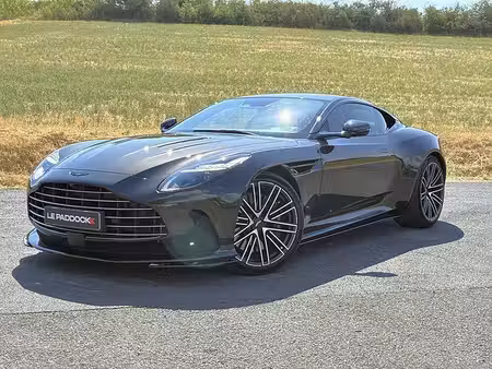 Aston Martin DB12 V8 4.0 680