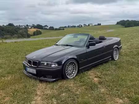 BMW Série 3 318i 1.8 115