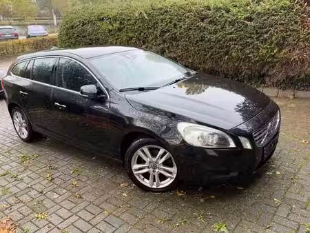 Volvo V60 D3 2.0 136