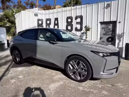 DS 4