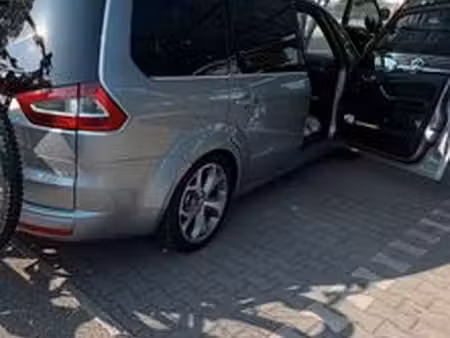 Ford Galaxy 2.2 TDCi 175