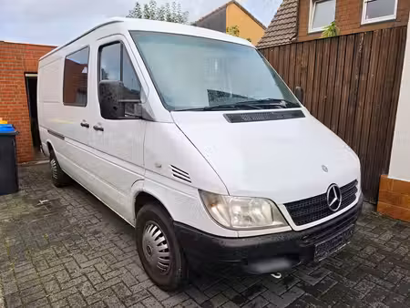 Mercedes-Benz Sprinter 211 2.2 109