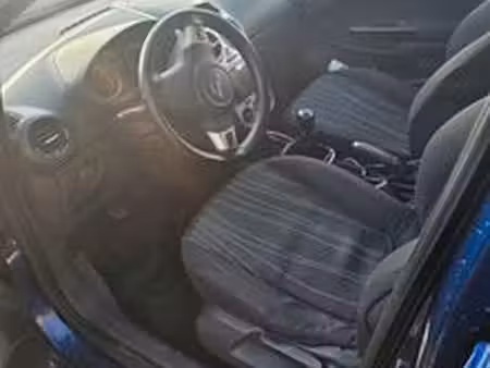 Opel Corsa 1.2 80