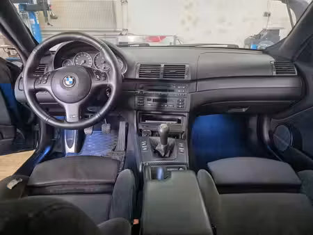 BMW Série 3 320i 2.2 170