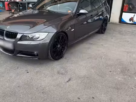 BMW Série 3 2.0