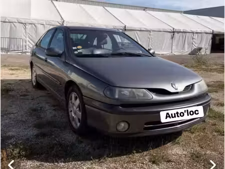 Renault Laguna 1.8 117 Initiale