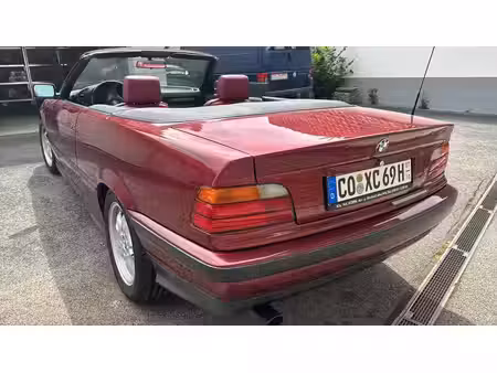 BMW Série 3 318i 1.8 115