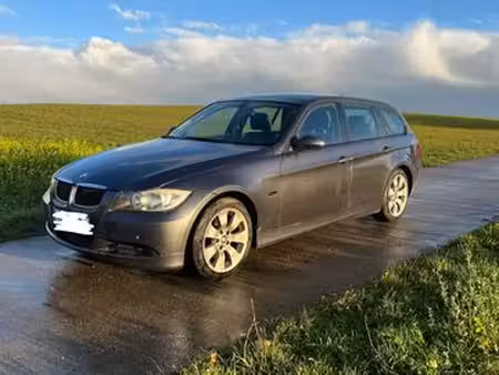BMW Série 3 320d 2.0 130