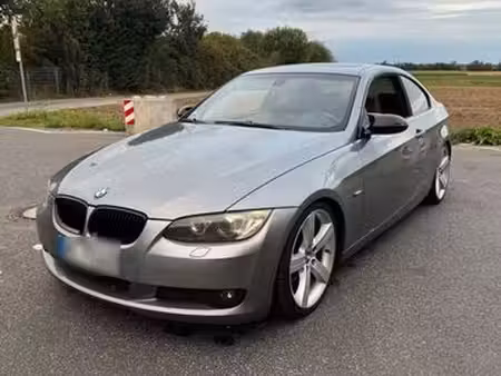 BMW Série 3 320d 2.0 130