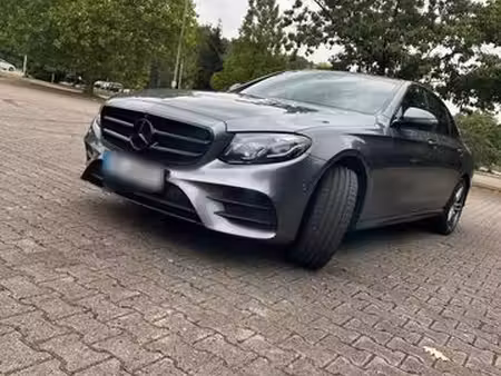 Mercedes-Benz Classe E E 220 AMG Line 4Matic