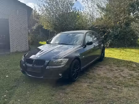 BMW Série 3 318i 2.0 143