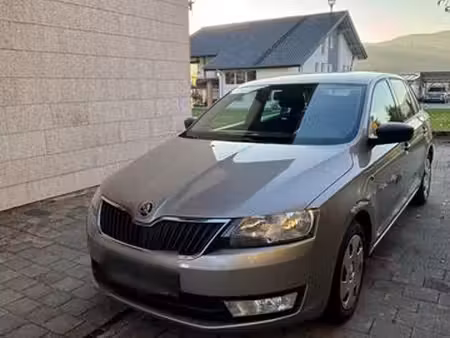 Škoda Rapid Spaceback 1.2 MPI 75 Active