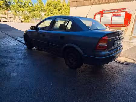 Opel Astra 