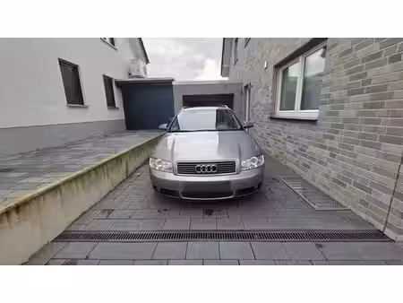 Audi A4 2.0 130