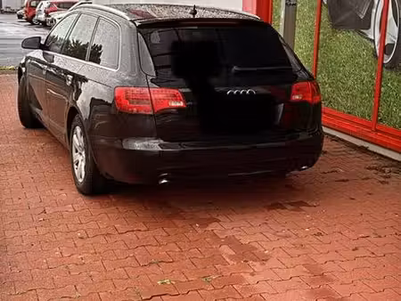 Audi A6 V6 2.5 TDI 180 quattro