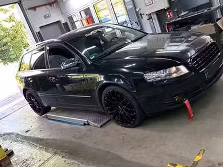 Audi A4 V6 3.0 TDI S line quattro