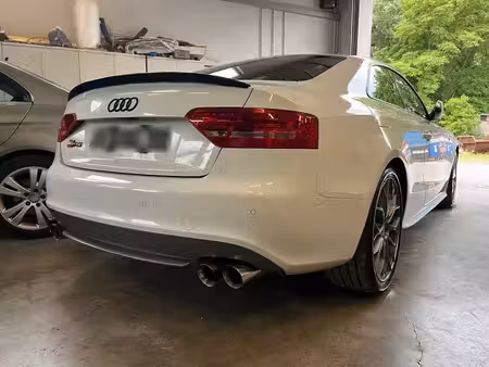 Audi A5 S5 V8 4.2 FSI 354 quattro
