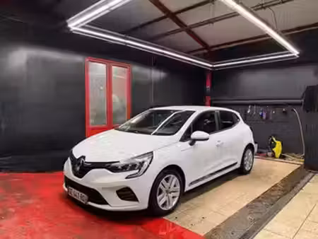 Renault Clio E-Tech 1.6 140 Business