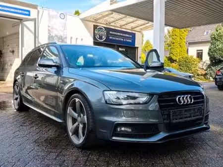 Audi A4 2.0 TDI 190 S line