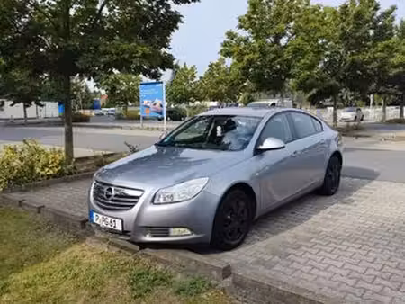 Opel Insignia 1.8 140 Selection