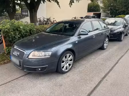 Audi A6 V6 3.2 FSI 255 quattro