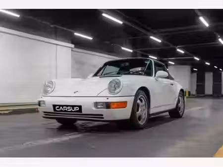 Porsche 911 Carrera 4