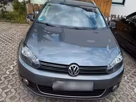 Volkswagen Golf 2.0 TDI 140