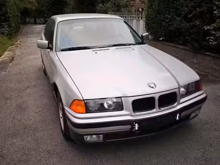 BMW Série 3 325i 2.5 192