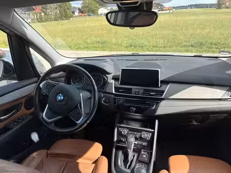 BMW Série 2 218i 1.5 136