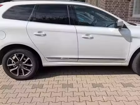 Volvo XC60 D4 190