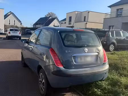 Lancia Ypsilon 1.2 70