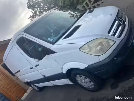 Mercedes-Benz Sprinter V6 3.0 184