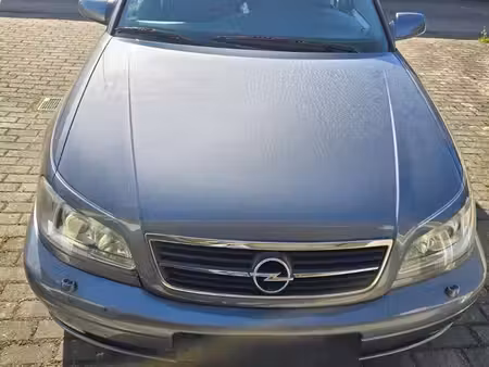 Opel Omega 