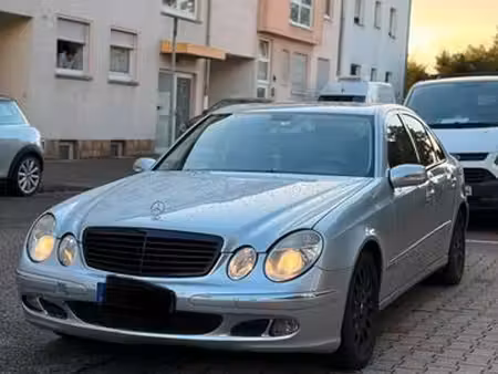 Mercedes-Benz Classe E E 220 2.1 150
