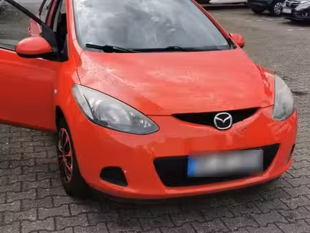 Mazda Mazda2 75