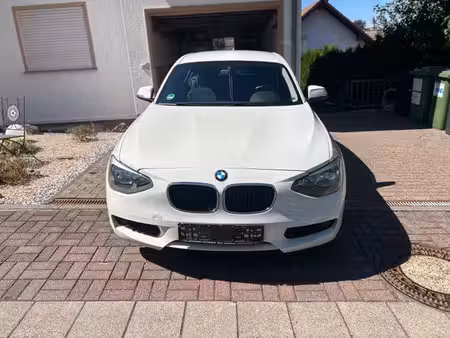BMW Série 1 114i 1.6 102