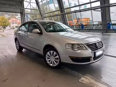 Volkswagen Passat 1.6 FSI