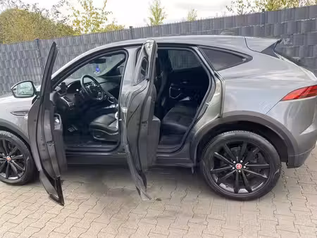 Jaguar E-Pace P250 2.0 250 R-Dynamic Black 4x4