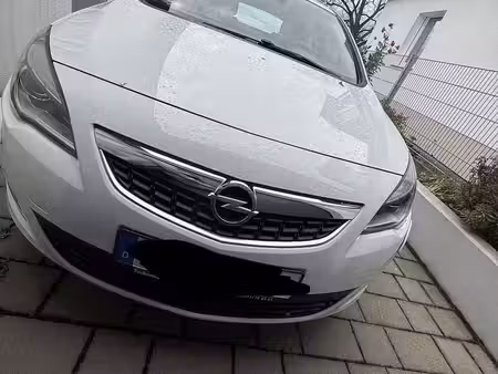 Opel Astra 1.4 140 Selection