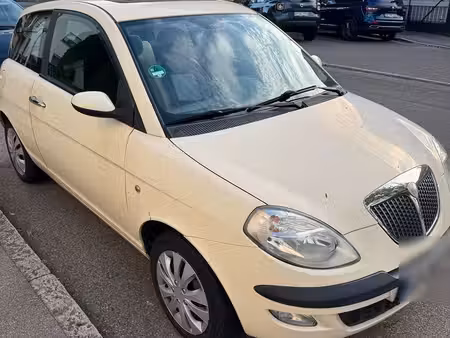 Lancia Ypsilon 1.2 80