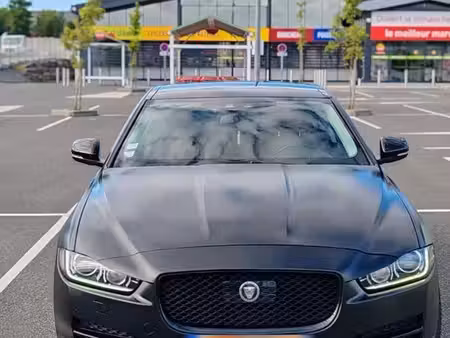 Jaguar XE D180 2.0 180