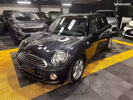 Mini Coupe Cooper D 2.0 143