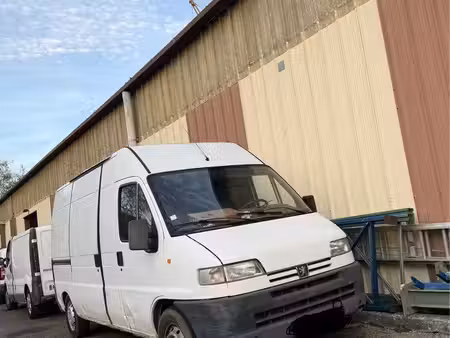 Peugeot Boxer 2.5 90
