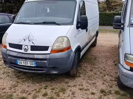 Renault Master 2.5 dCi 120